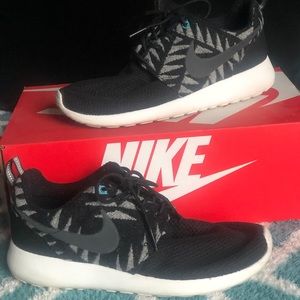 Special Edition Nike & Pendleton Roshe Run PWN N7